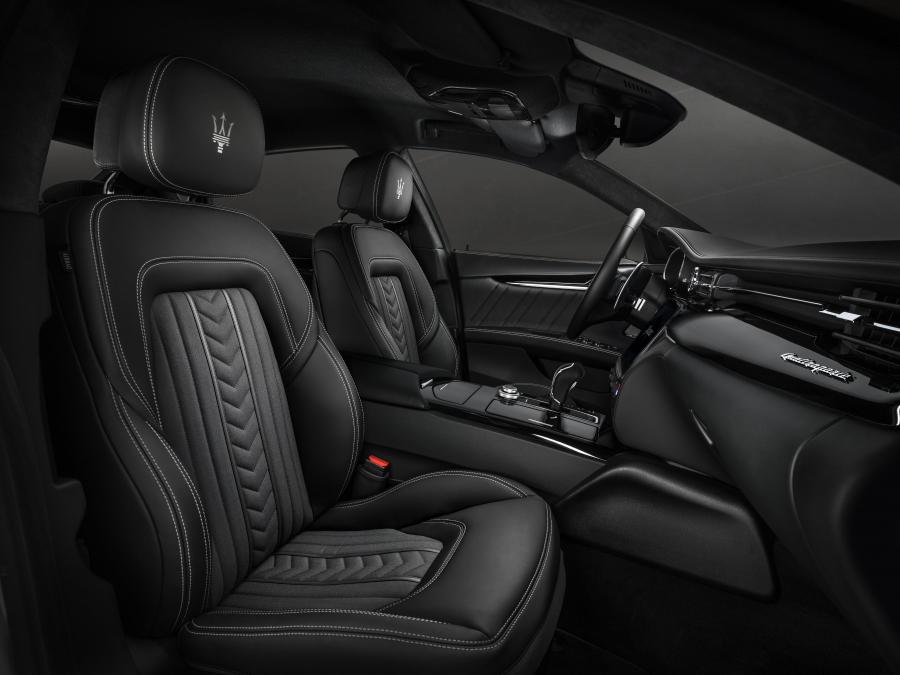 Интерьер Maserati Quattroporte S Q4 GranLusso (M156) 2017 года  (фото 9 из 62)
